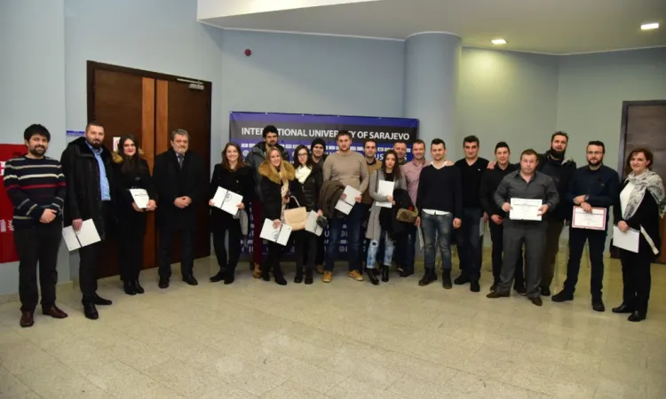 A Certificate Award Ceremony Held for Three IUS-Life Courses